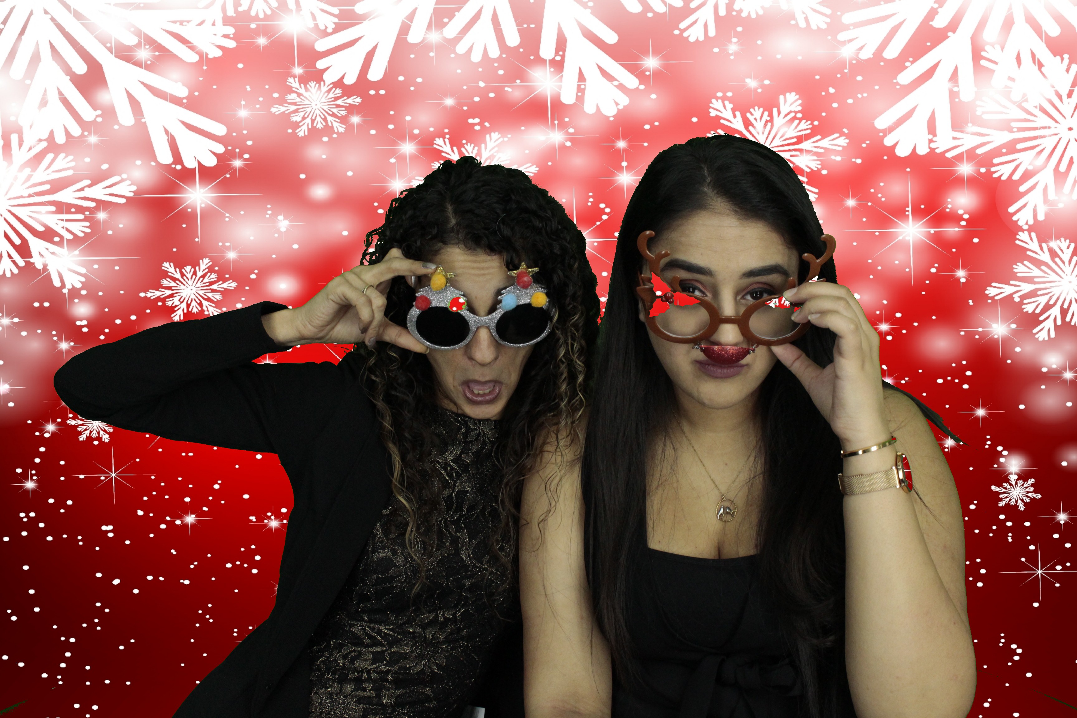 Silvermere Christmas Party | View more photos from the event at gallery.myphotoboothexperience.co.uk/u/MyPhotoBoothExperienceLtd/Silvermere-Christmas-Party-3